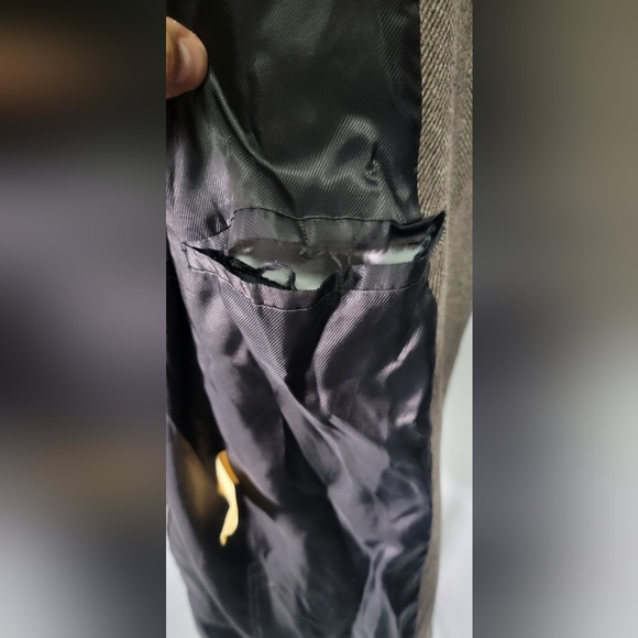 A.PC. Wool H. Moser Long Coat Button - Picture 8 of 8